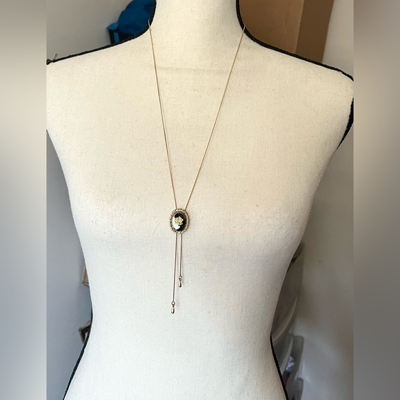 Vintage flower cameo style w/lariat chain / matching bracelet Sz 7 - Picture 5 of 12